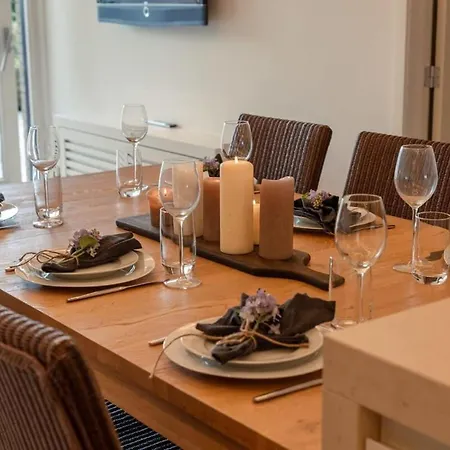 Spacious And Modern For 8 Persons With Parking In Apartamento